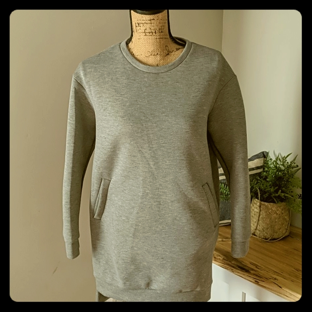 Fashion Nova over sized sweatshirt